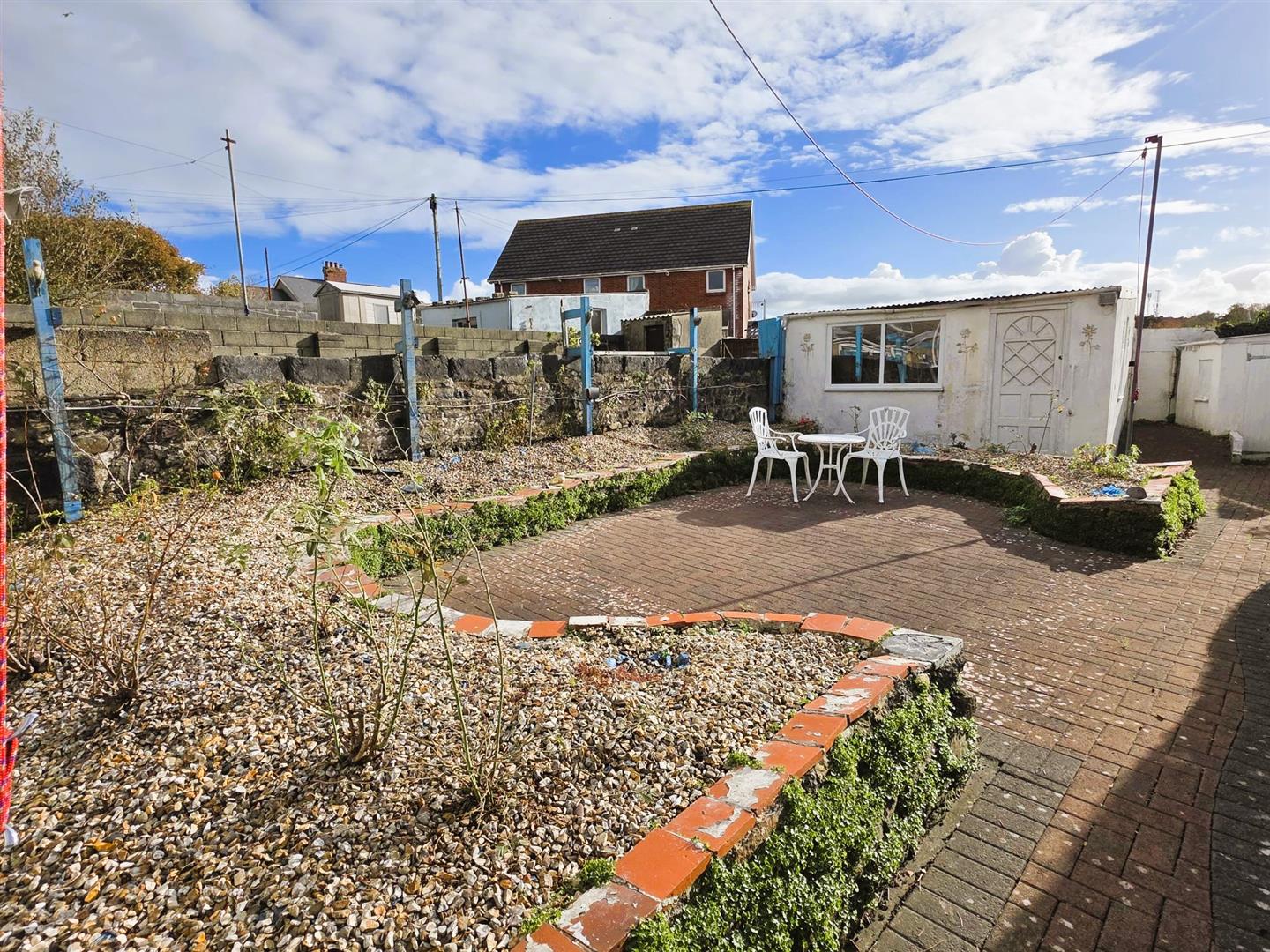 Marble Hall Road, Llanelli, SA15 1NN